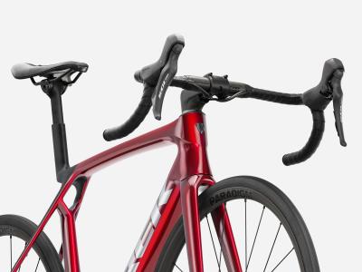 Trek Madone SL 5 ML Gloss Fury Red/Matte Deep Smoke Produktbild 4