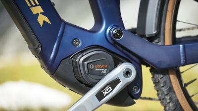 Trek Powerfly FS+ 5 EU S 27.5 Fury Red Produktbild 7